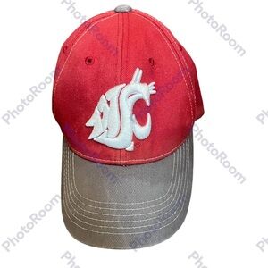 RUSSELL WSU Cougars Cap Crimson Gray
Adjustable Washington State Athletic Coug
